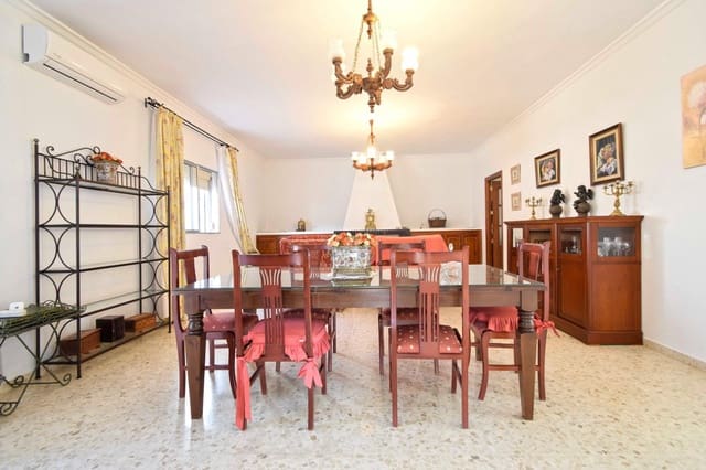 3 bedroom Bungalow for sale in Las Pajanosas, Guillena - € 199,000 (Ref: 9282276)