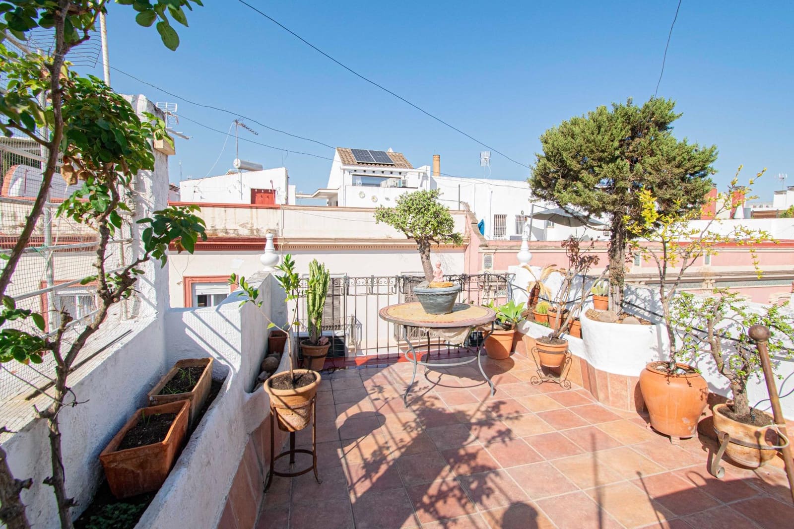 3 soveværelse Byhus til salg i Sevilla by - € 548.000 (Ref: 9294424)