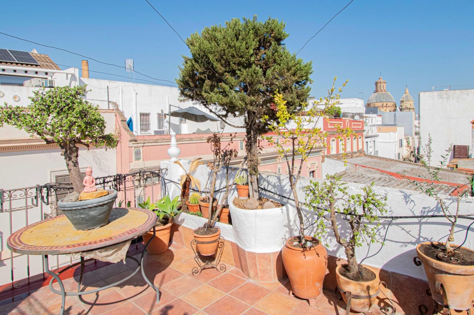 3 soveværelse Byhus til salg i Sevilla by - € 548.000 (Ref: 9294424)