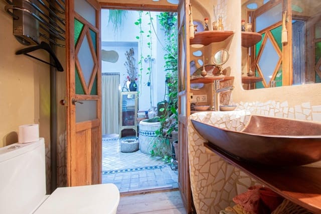 3 bedroom Townhouse for sale in Seville city - € 548,000 (Ref: 9294424)