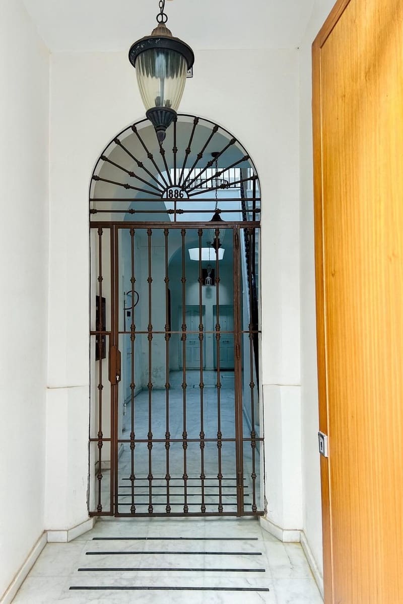 2 soveværelse Lejlighed til salg i Sevilla by - € 320.000 (Ref: 9296956)