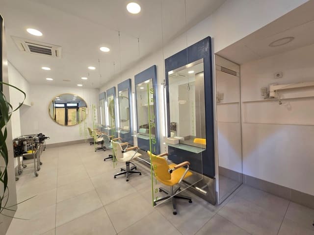 Commercieel te huur in Sevilla stad - € 1.200 (Ref: 9296957)