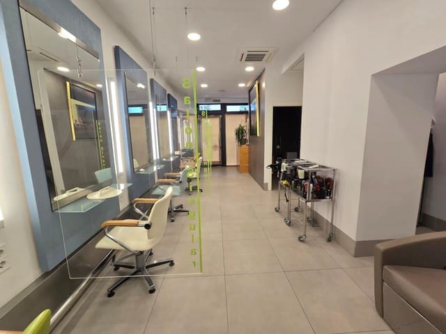 Commercieel te huur in Sevilla stad - € 1.200 (Ref: 9296957)