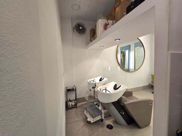 Commercieel te huur in Sevilla stad - € 1.200 (Ref: 9296957)