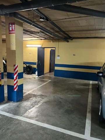 Garage for sale in Seville city - € 8,500 (Ref: 9301088)