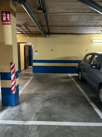 Garage for sale in Seville city - € 8,500 (Ref: 9301088)
