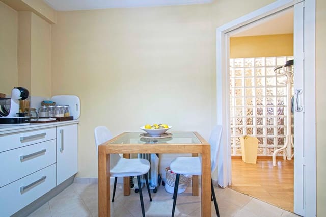 3 soveværelse Lejlighed til salg i Sevilla by - € 370.000 (Ref: 9301089)