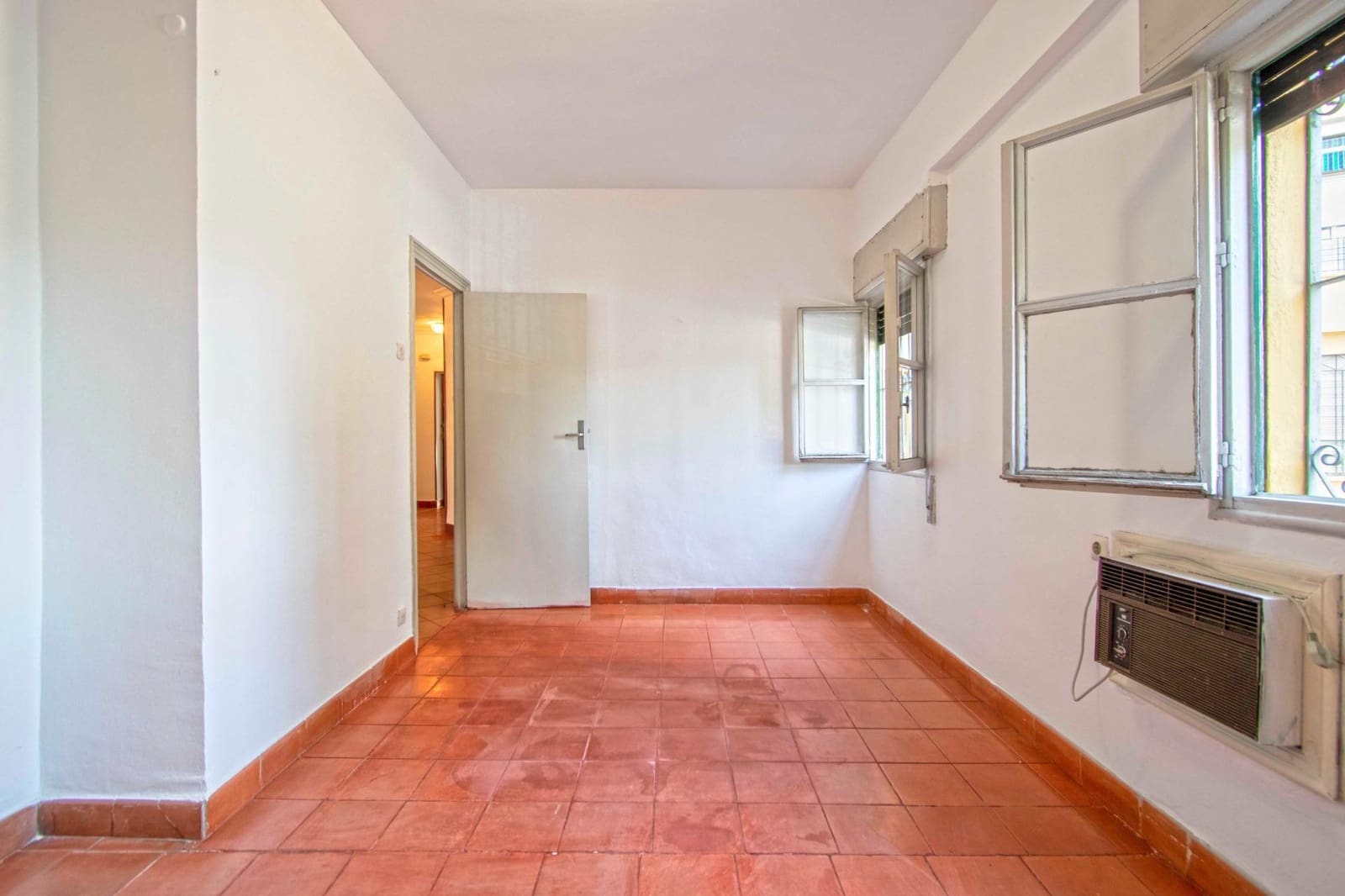 3 soveværelse Lejlighed til salg i Sevilla by - € 350.000 (Ref: 9310936)