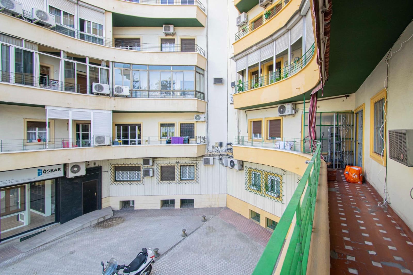 3 soveværelse Lejlighed til salg i Sevilla by - € 350.000 (Ref: 9310936)