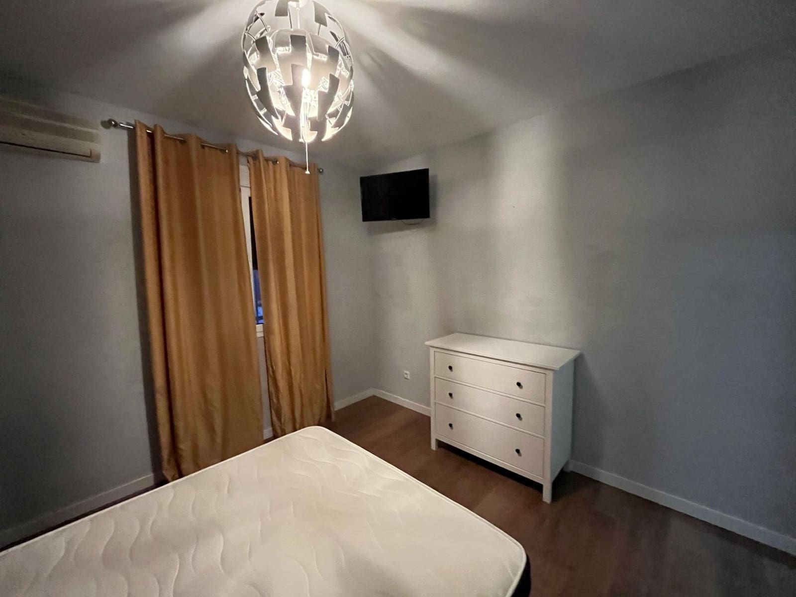 4 soveværelse Lejlighed til leje i Coria del Rio - € 600 (Ref: 9312937)