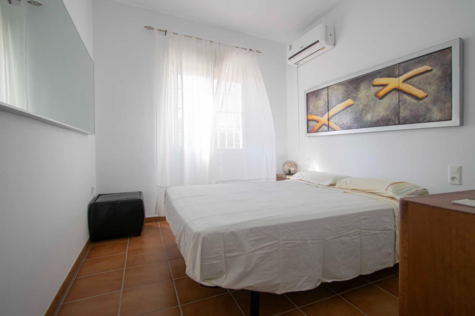 5 bedroom Villa for sale in Sanlucar la Mayor with pool - € 414,520 (Ref: 9317893)