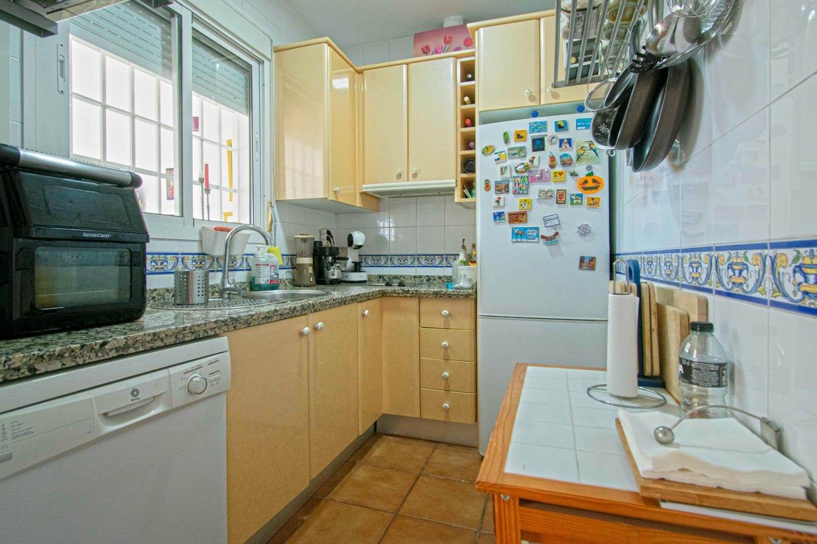 5 bedroom Villa for sale in Sanlucar la Mayor with pool - € 414,520 (Ref: 9317893)