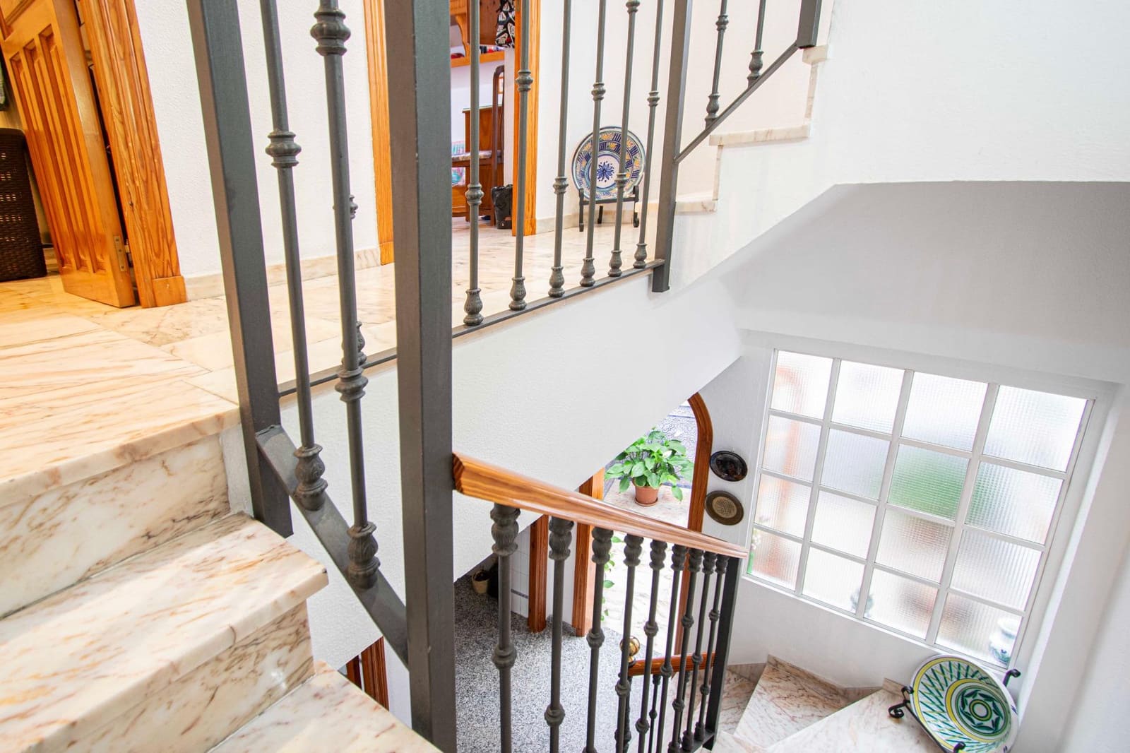 5 soveværelse Byhus til salg i Sevilla by med garage - € 766.300 (Ref: 9317896)