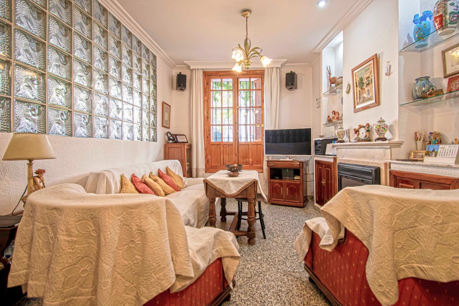 5 soveværelse Byhus til salg i Sevilla by med garage - € 766.300 (Ref: 9317896)