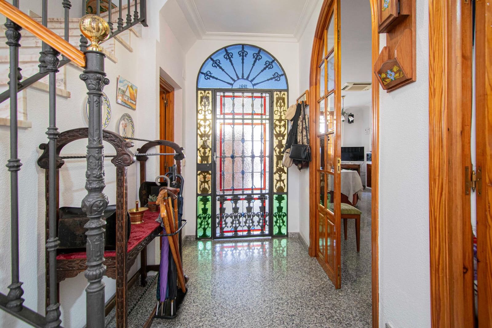 5 soveværelse Byhus til salg i Sevilla by med garage - € 766.300 (Ref: 9317896)