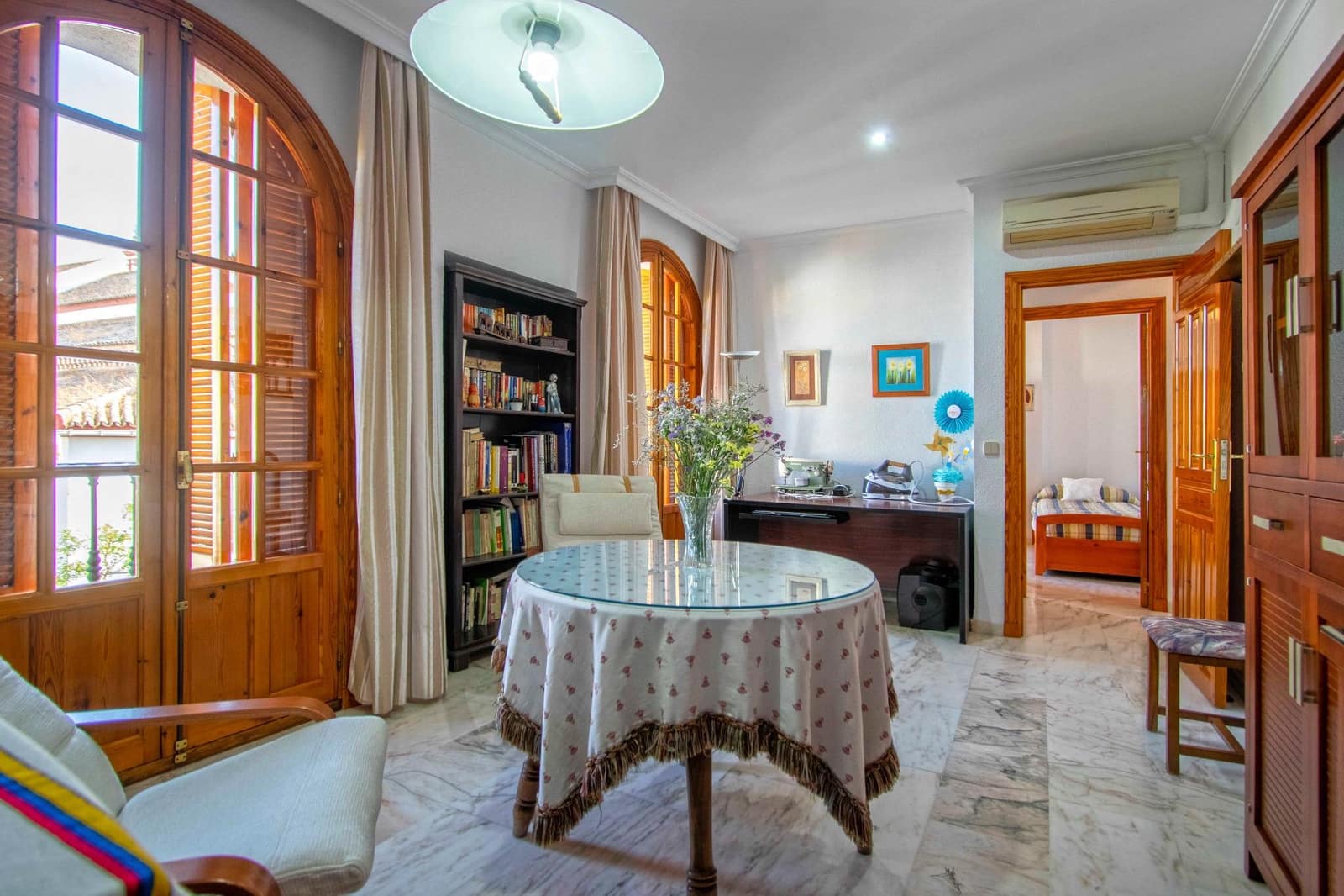 5 soveværelse Byhus til salg i Sevilla by med garage - € 766.300 (Ref: 9317896)