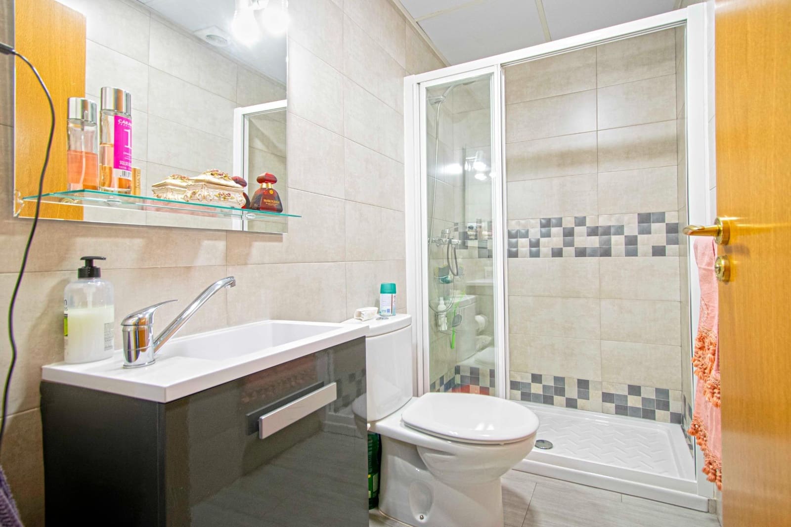 4 soverom Hus til salgs i Mairena del Aljarafe med garasje - € 369 990 (Ref: 9330688)