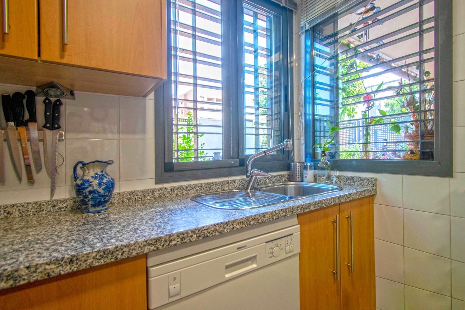 4 soverom Hus til salgs i Mairena del Aljarafe med garasje - € 369 990 (Ref: 9330688)