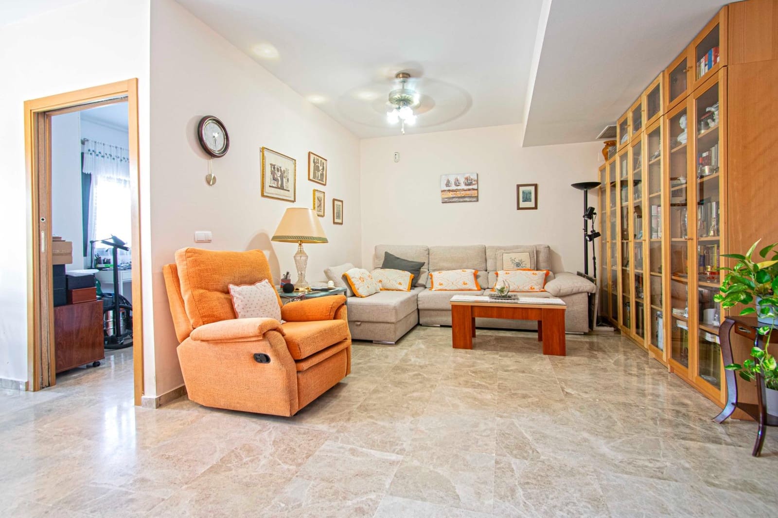 4 soverom Hus til salgs i Mairena del Aljarafe med garasje - € 369 990 (Ref: 9330688)