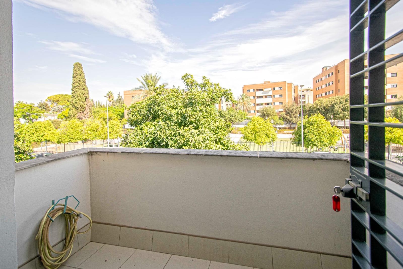 4 soverom Hus til salgs i Mairena del Aljarafe med garasje - € 369 990 (Ref: 9330688)