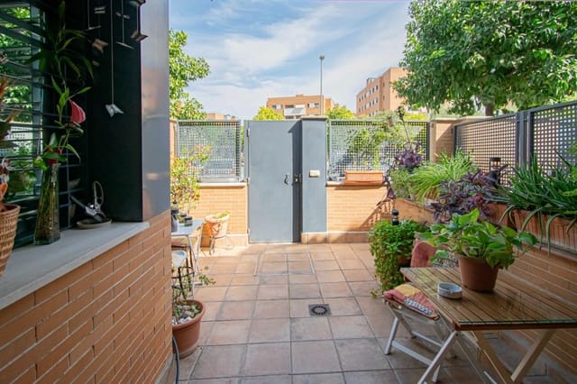 4 soveværelse Byhus til salg i Mairena del Aljarafe med garage - € 359.990 (Ref: 9330688)