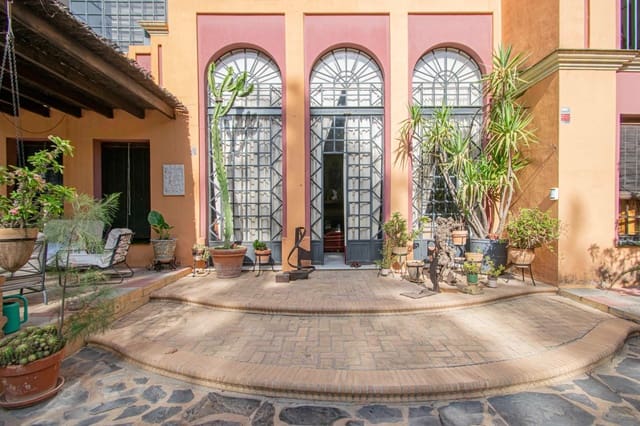 7 soveværelse Finca/Landehus til salg i Mairena del Aljarafe med swimmingpool - € 800.000 (Ref: 9330689)