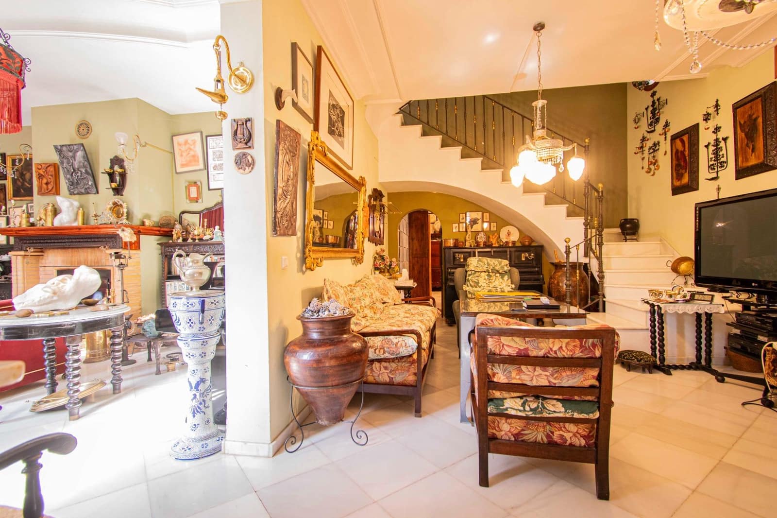 7 bedroom Finca/Country House for sale in Mairena del Aljarafe with pool - € 800,000 (Ref: 9330689)