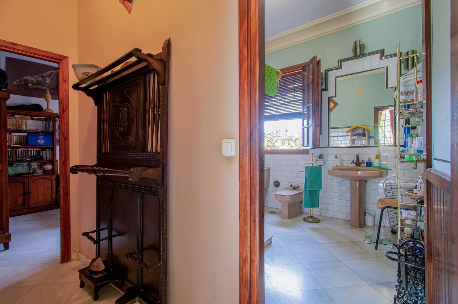 7 bedroom Finca/Country House for sale in Mairena del Aljarafe with pool - € 800,000 (Ref: 9330689)