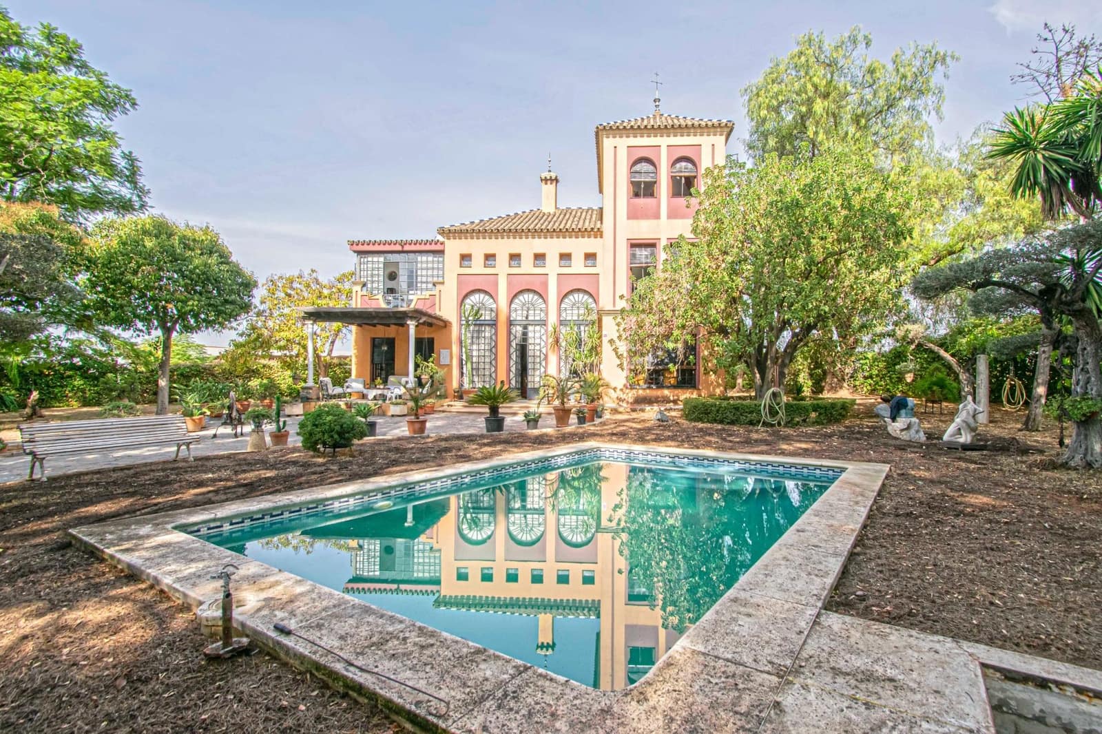 7 bedroom Finca/Country House for sale in Mairena del Aljarafe with pool - € 800,000 (Ref: 9330689)