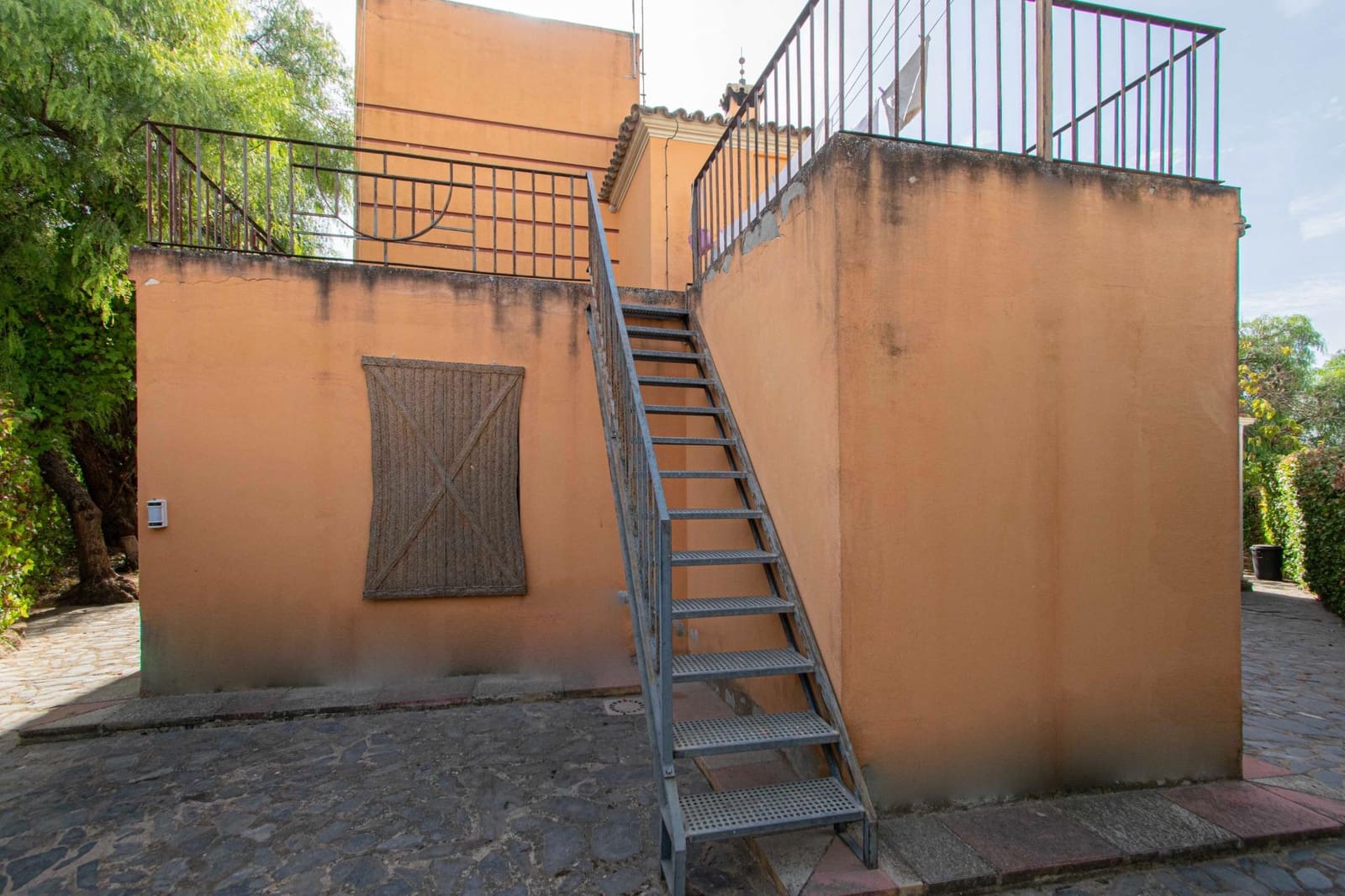 7 bedroom Finca/Country House for sale in Mairena del Aljarafe with pool - € 800,000 (Ref: 9330689)