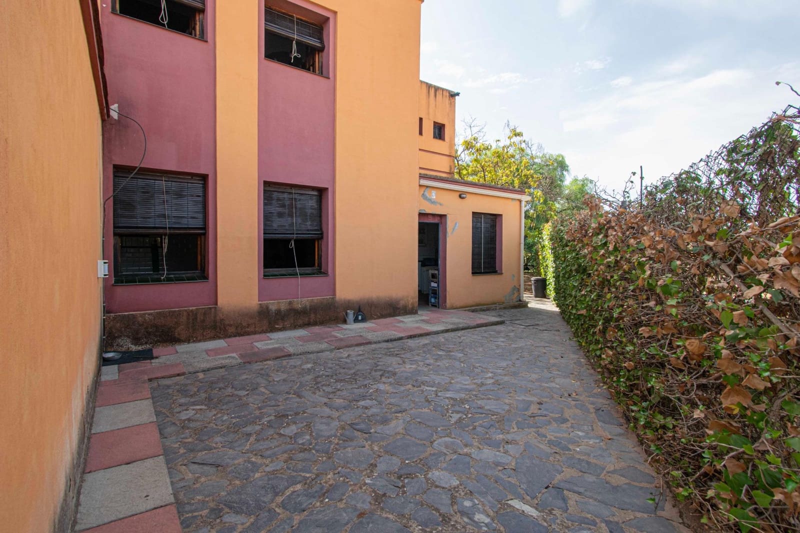 7 bedroom Finca/Country House for sale in Mairena del Aljarafe with pool - € 800,000 (Ref: 9330689)