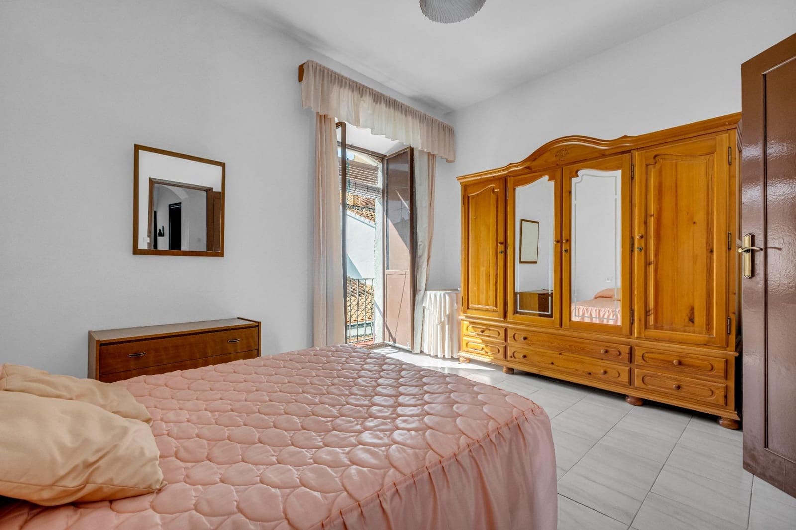6 chambre Maison de Ville à vendre à Cazalla de la Sierra avec garage - 238 000 € (Ref: 9335027)