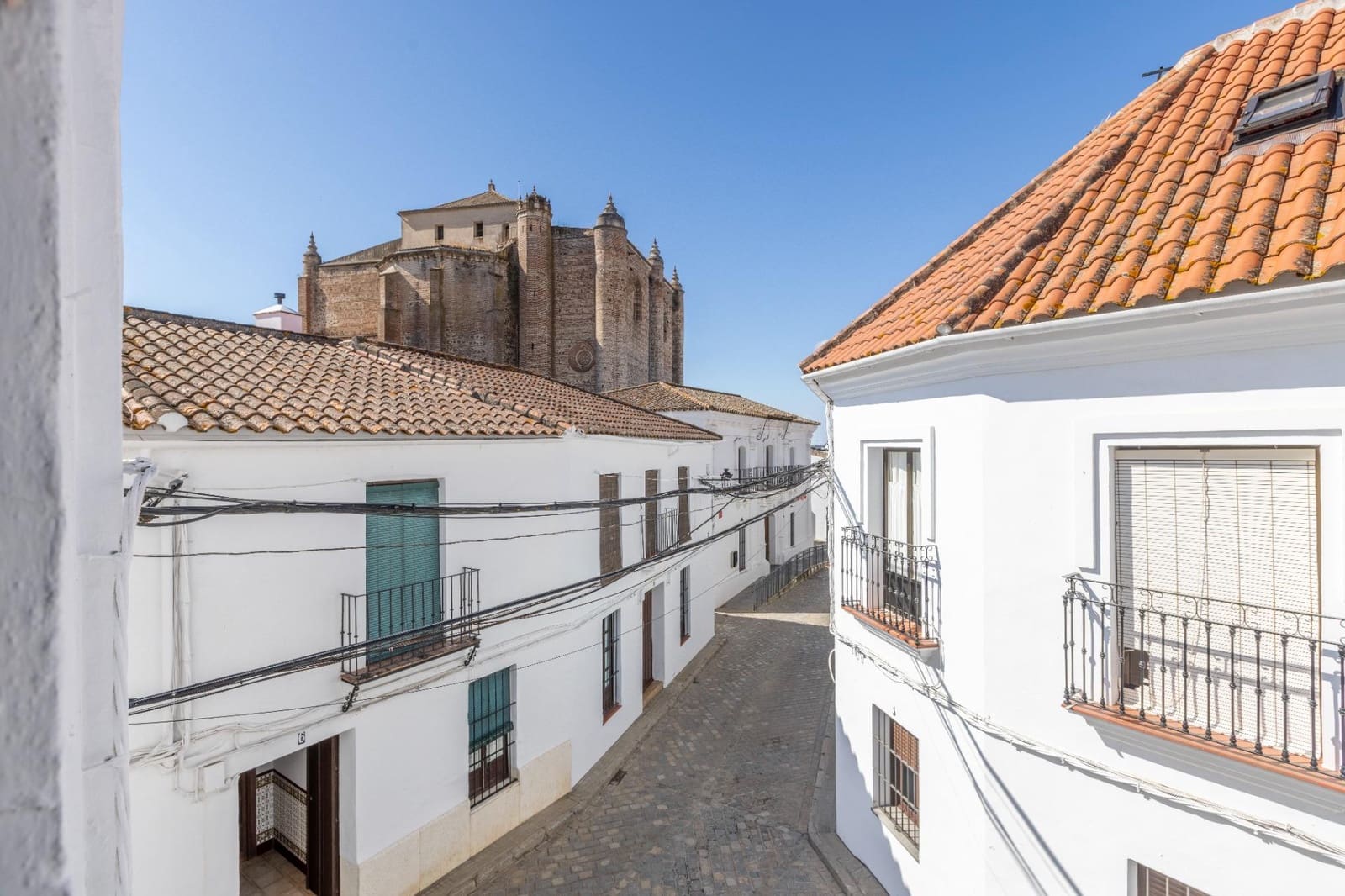 6 chambre Maison de Ville à vendre à Cazalla de la Sierra avec garage - 238 000 € (Ref: 9335027)