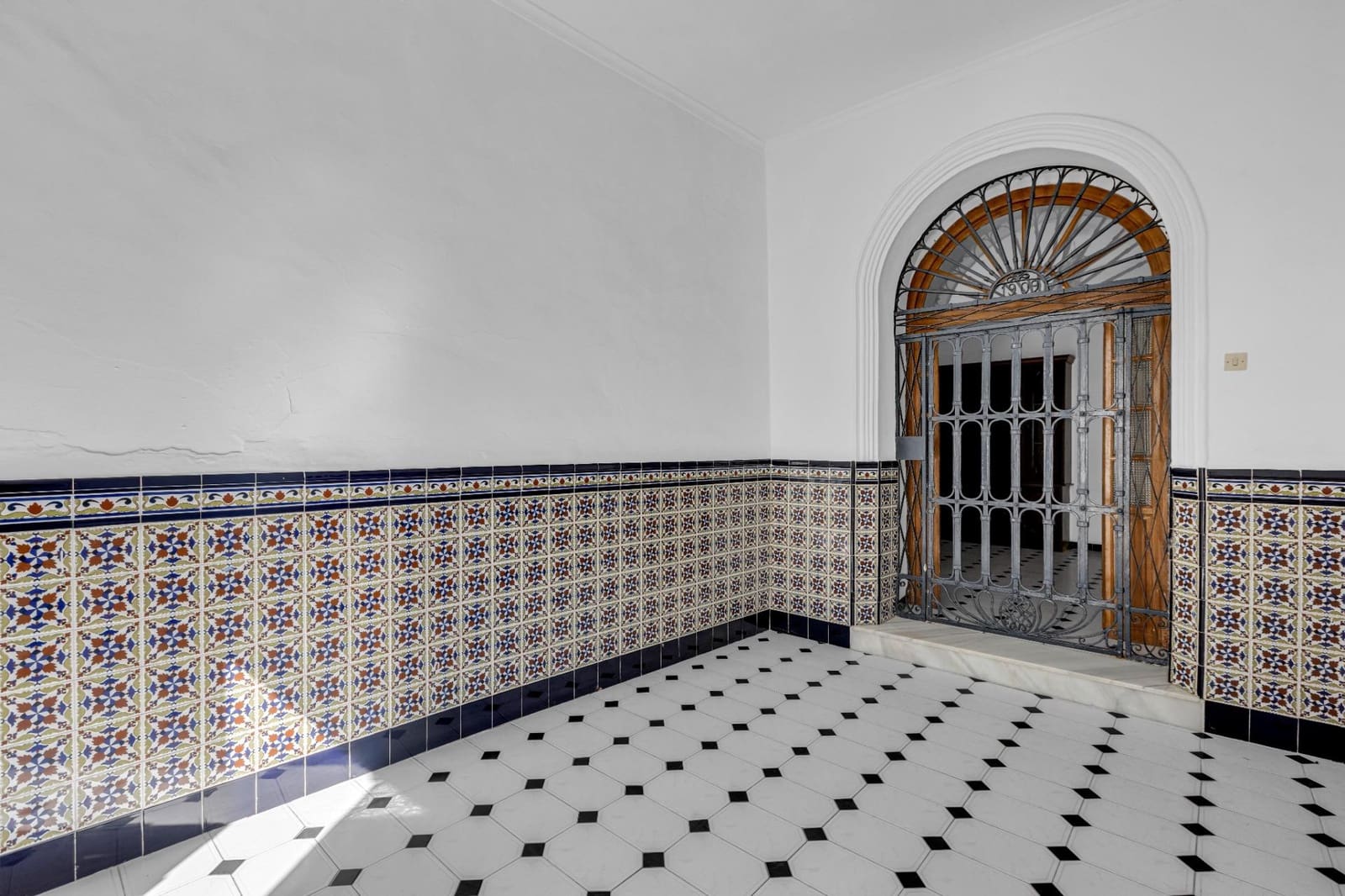 6 chambre Maison de Ville à vendre à Cazalla de la Sierra avec garage - 238 000 € (Ref: 9335027)