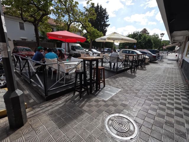 Kaupallinen myytävänä paikassa Sevilla kaupunki - 50 000 € (Ref: 9338109)