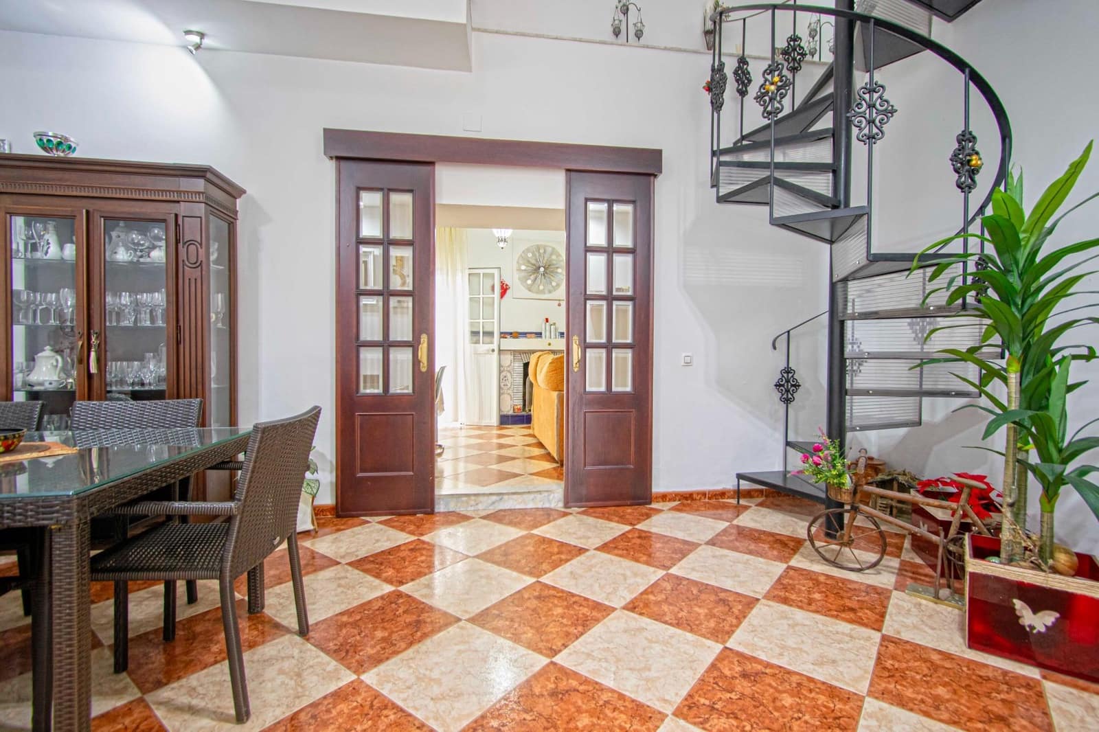 5 sypialnia Dom szeregowy na sprzedaż w Santiponce - 350 000 € (Ref: 9341256)