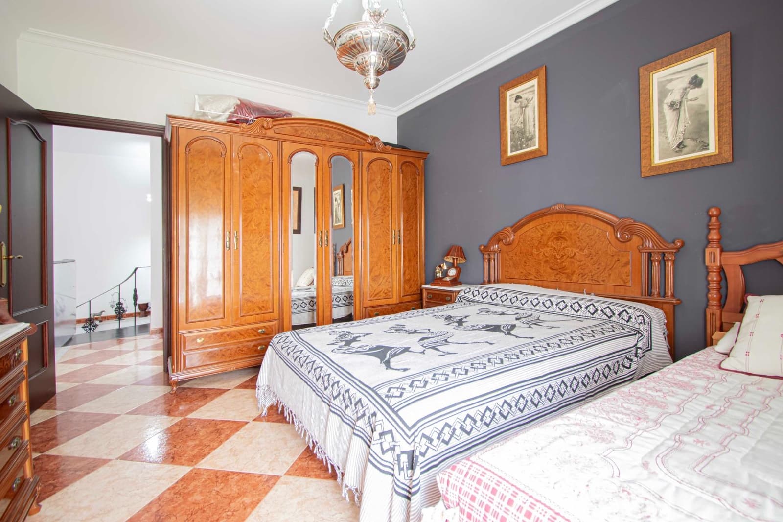 5 sypialnia Dom szeregowy na sprzedaż w Santiponce - 350 000 € (Ref: 9341256)