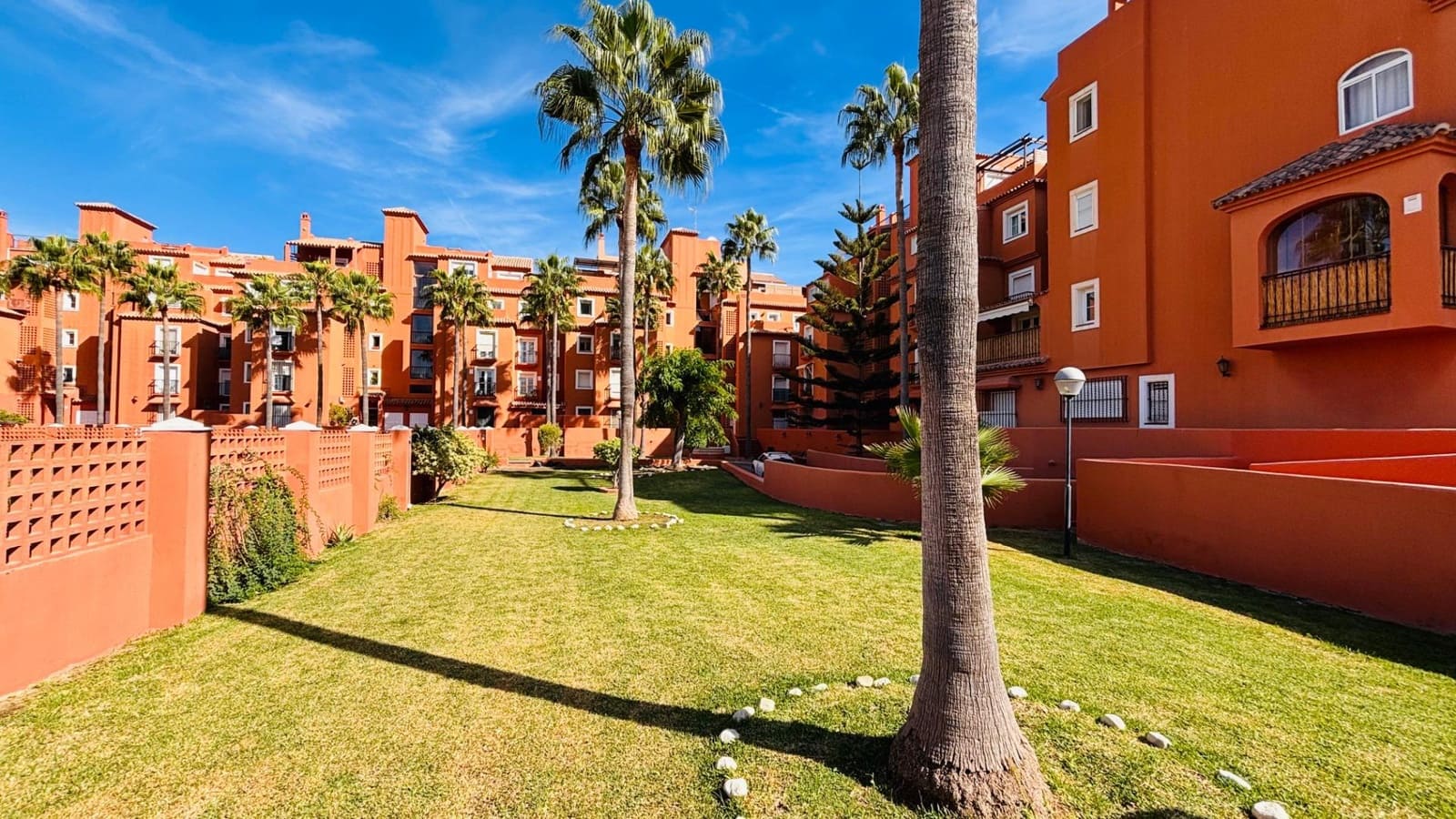 2 bedroom Flat for sale in Torremolinos with pool garage - € 540,000 (Ref: 9347405)