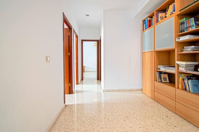 3 sypialnia Mieszkanie na sprzedaż w Miasto Sewilla z garażem - 250 000 € (Ref: 9347407)