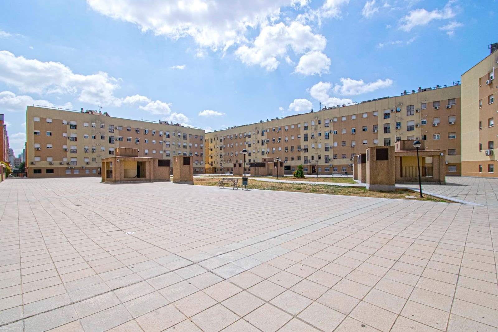 3 soverom Leilighet til salgs i Sevilla by med garasje - € 250 000 (Ref: 9347407)