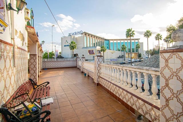 4 camera da letto Casa in vendita in Tomares - 365.000 € (Rif: 9347409)