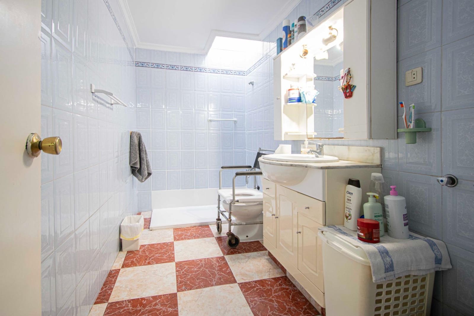 4 sypialnia Dom na sprzedaż w Tomares - 365 000 € (Ref: 9347409)