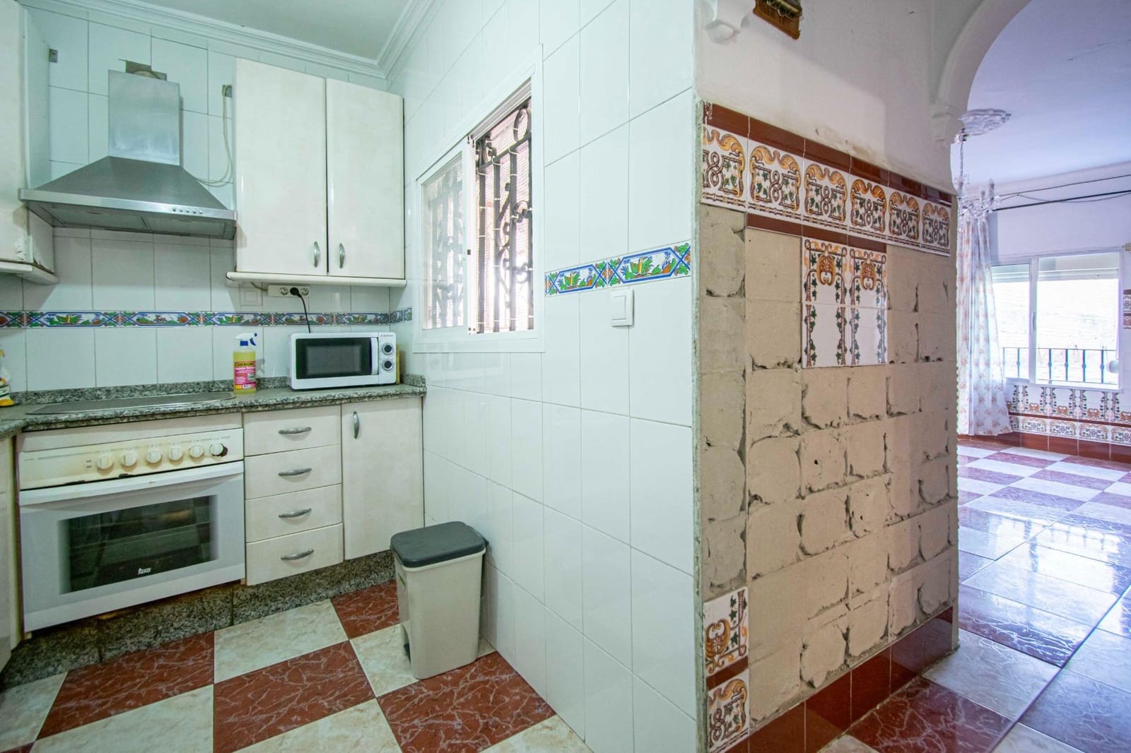 4 sypialnia Dom na sprzedaż w Tomares - 365 000 € (Ref: 9347409)