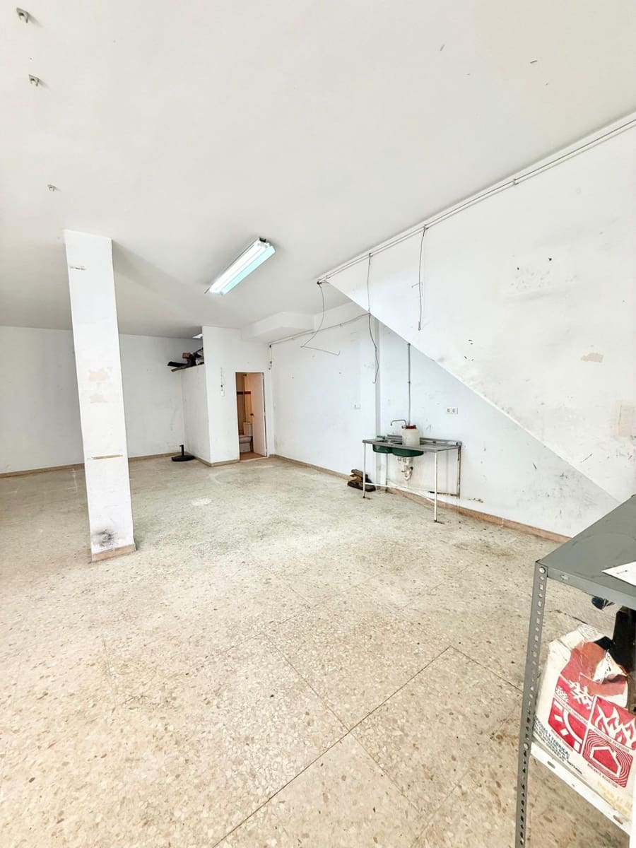 Garage in vendita in Alcala del Rio - 80.000 € (Rif: 9349630)