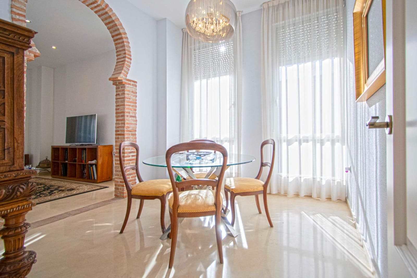 2 soveværelse Lejlighed til salg i Sevilla by med swimmingpool garage - € 750.000 (Ref: 9349633)