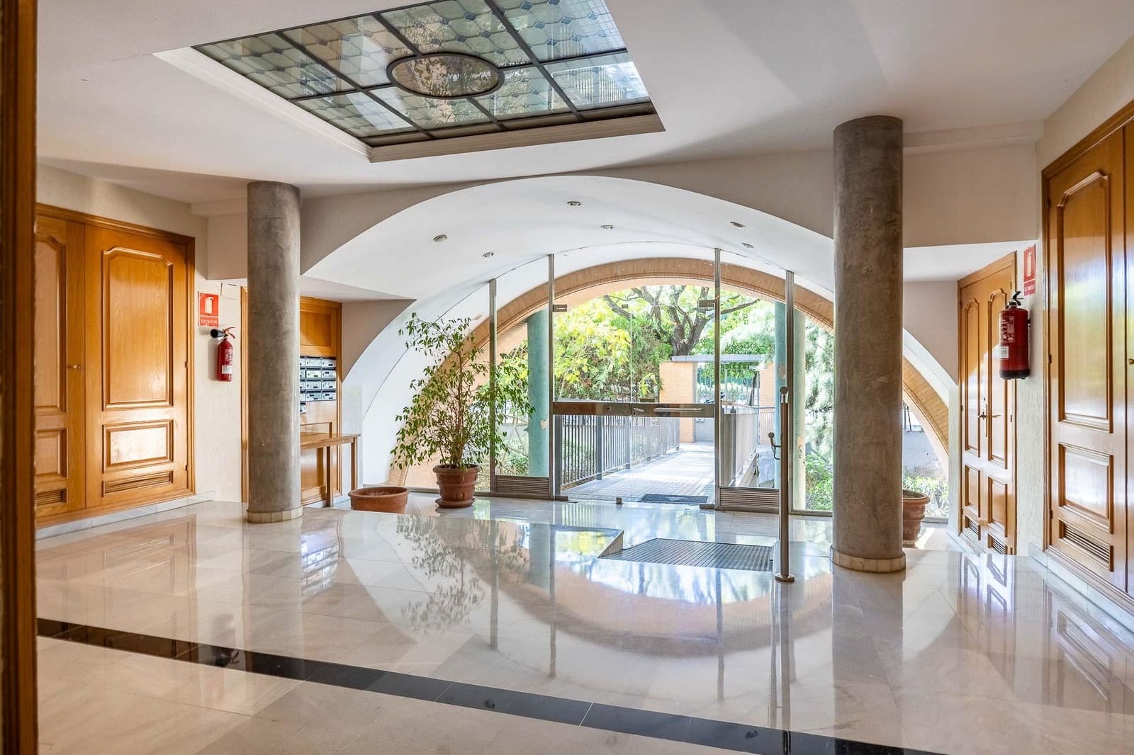 2 soveværelse Lejlighed til salg i Sevilla by med swimmingpool garage - € 750.000 (Ref: 9349633)