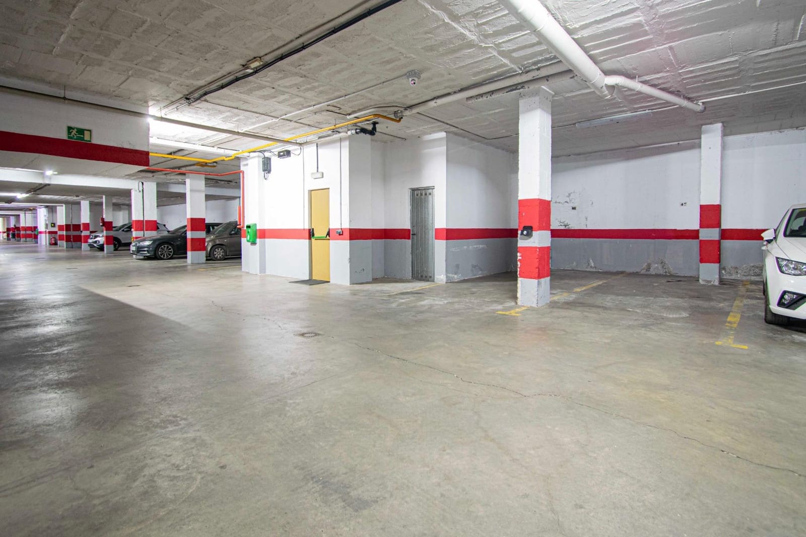 2 soveværelse Lejlighed til salg i Sevilla by med swimmingpool garage - € 750.000 (Ref: 9349633)