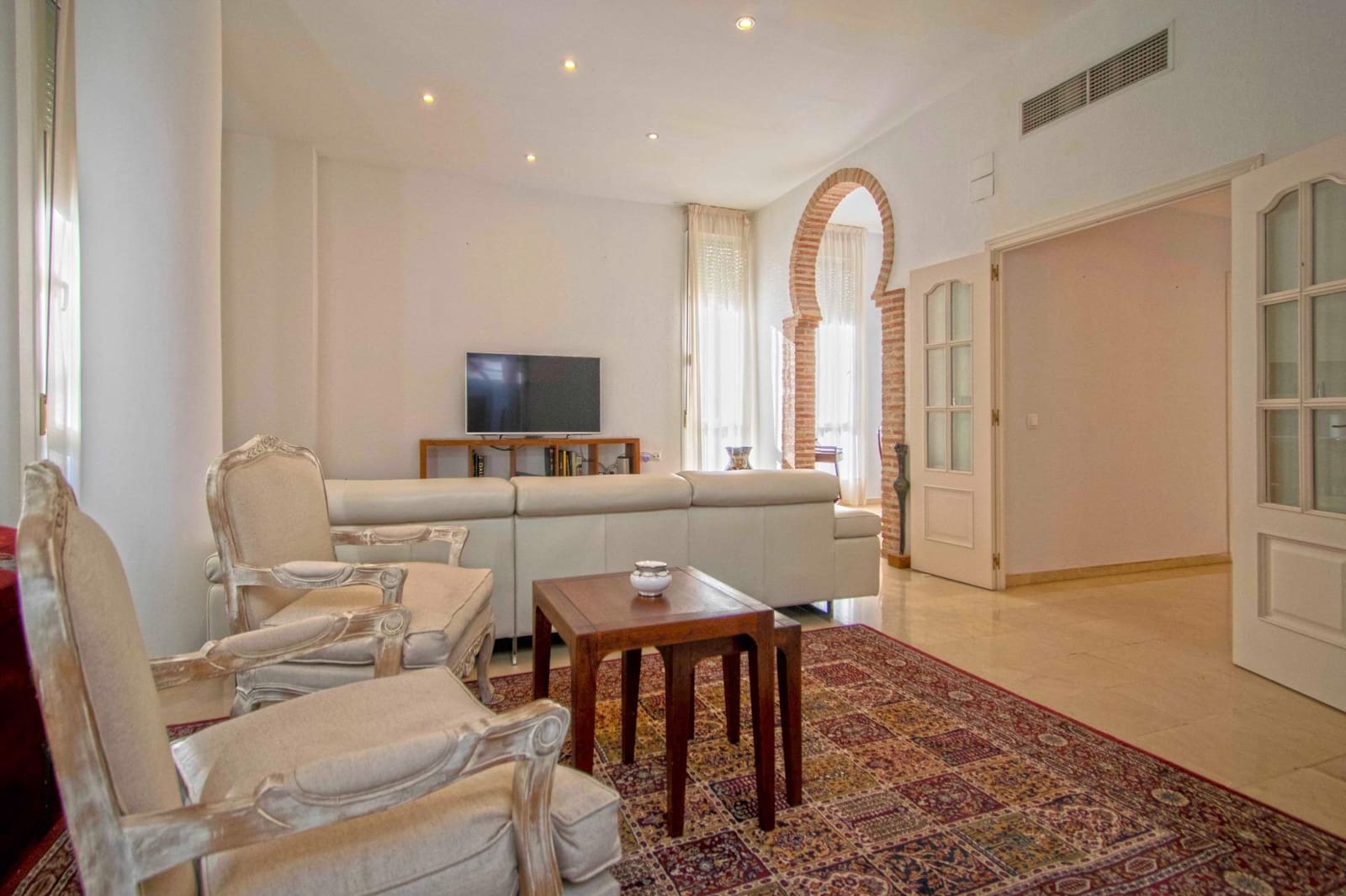 Apartamento de 2 habitaciones en Sevilla ciudad en venta con piscina garaje - 750.000 € (Ref: 9349633)