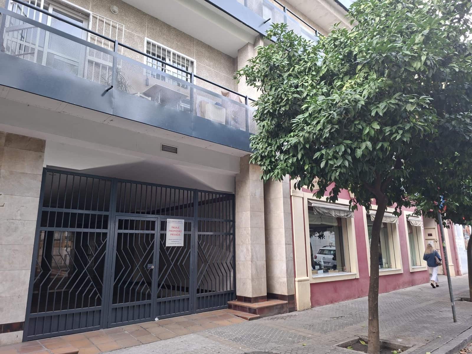 Comercial para venda em Sevilha cidade - 581 030 € (Ref: 9349634)