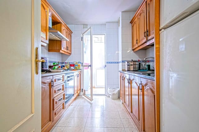 3 quarto Apartamento para venda em Sevilha cidade com piscina garagem - 290 000 € (Ref: 9353669)